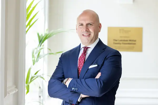 Home Thoracic Surgeon in London 24 25 314 Marco Scarci 020