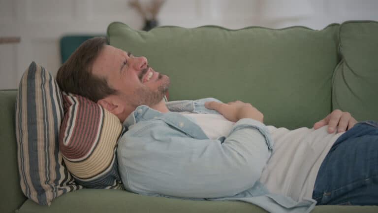Chest Pain Lying Down: What Could Be Causing It?