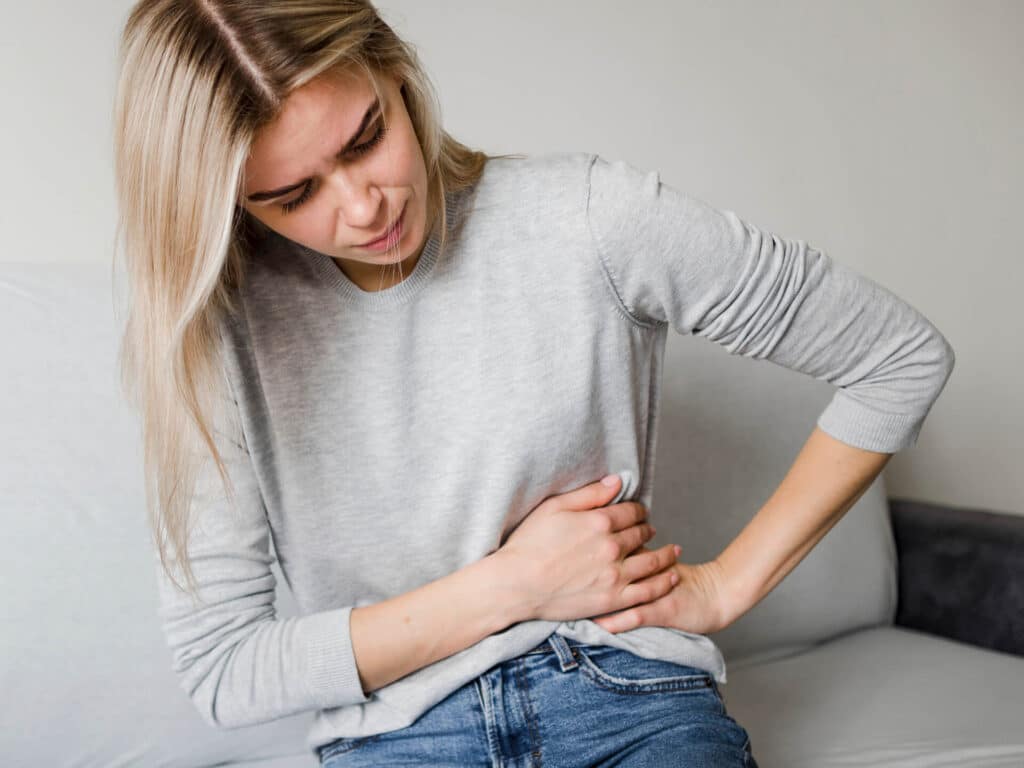 Pain Under the Left Rib Cage: Common Causes and When to Seek Medical Advice 1 Pain Under the Left Rib Cage: Common Causes and When to Seek Medical Advice